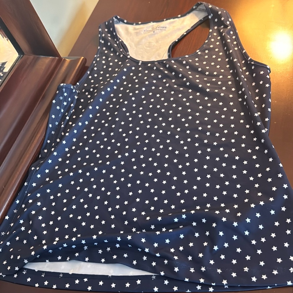 Vineyard Vines performance tank. Size S. Excellent condition
